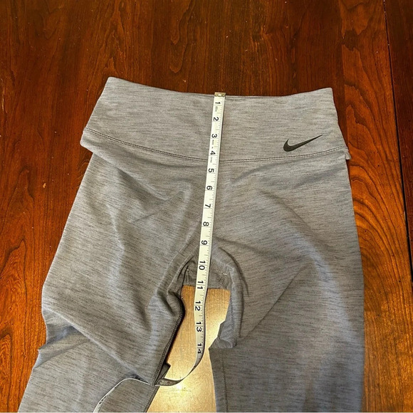 Nike Dri-Fit Leggings Womens Size Med Gray Capri Compression Workout Pan… - Picture 6 of 9